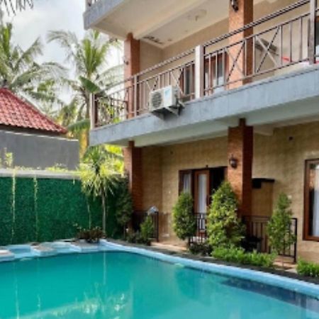 Wahyuga Sari Guest House Nita Salon & Spa Nusa Lembongan  Exterior photo
