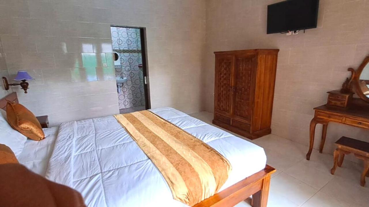 Wahyuga Sari Guest House Nita Salon & Spa Nusa Lembongan  Exterior photo