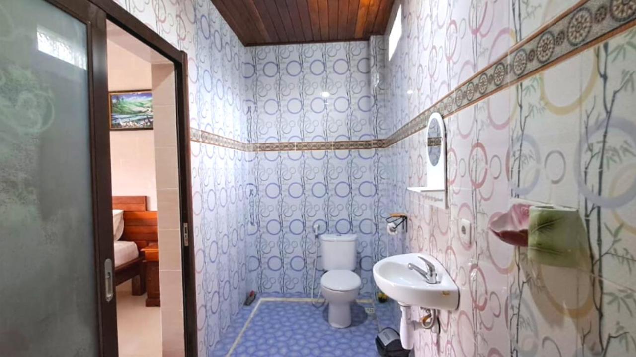 Wahyuga Sari Guest House Nita Salon & Spa Nusa Lembongan  Exterior photo
